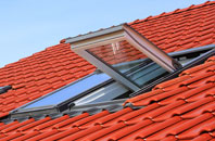 Clase roof window